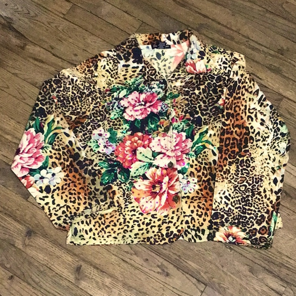 CANDY COUTURE  FLORAL, BUTTON DOWN BLAZER JACKET WITH SEQUIN EMBELLISHED.